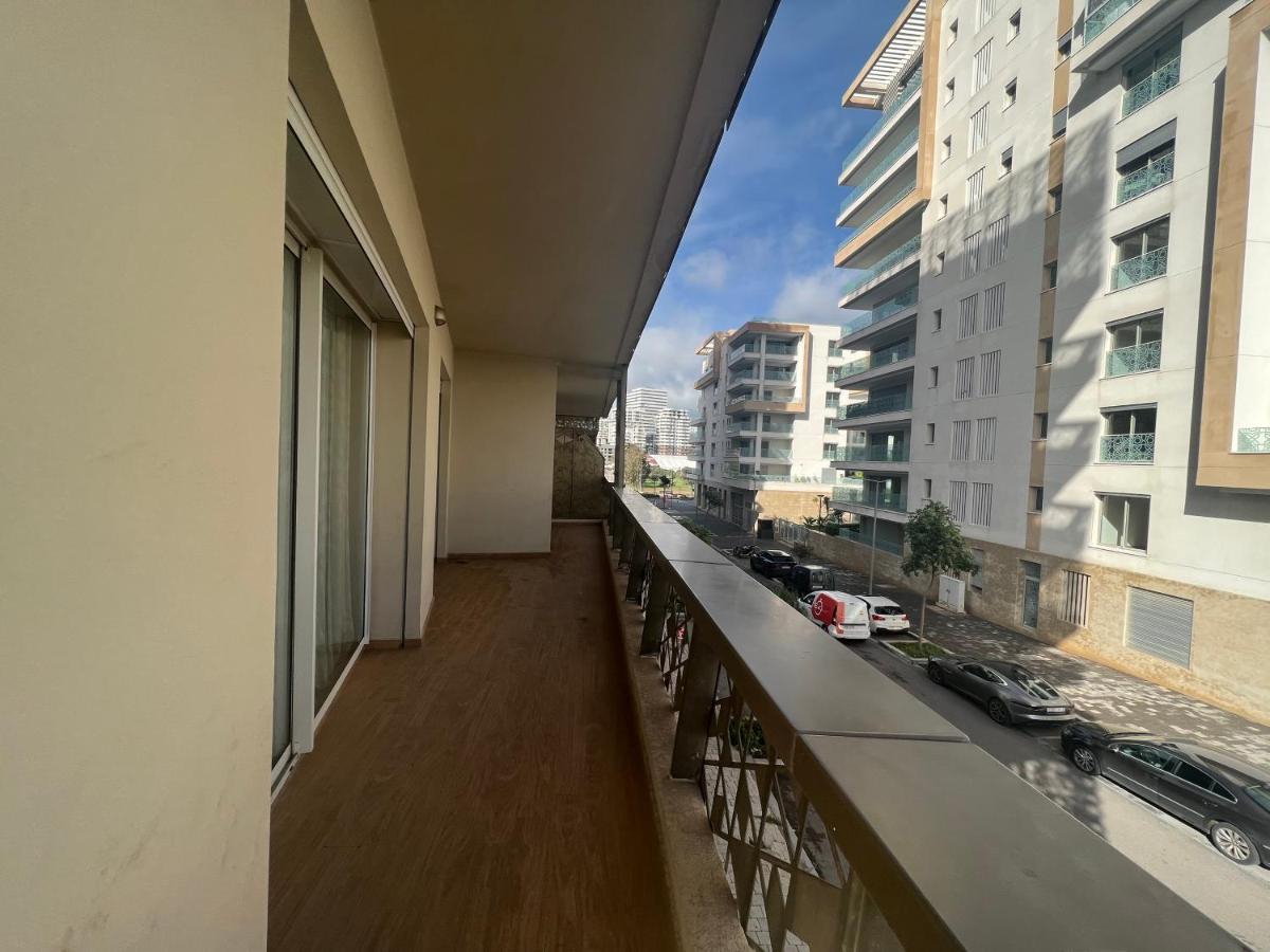 Luxury Apart 2 Ch -Casa Finance City Casablanca Extérieur photo